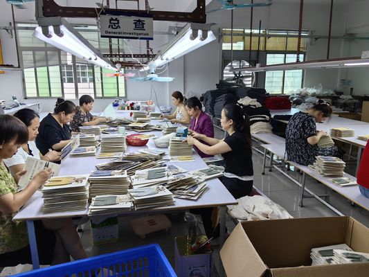 Laag MOQ originele ontwerp aanpassing 30cm mode pop kleding voor  poppen